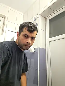 Snapshot of hornny1995 chatting on October 2025 04:05:02 PM hornny1995 online show from October 2025 04:05:02 PM