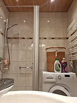 Snapshot of Elfucker77 chatting on October 2025 06:13:02 AM Elfucker77 online show from October 2025 06:13:02 AM