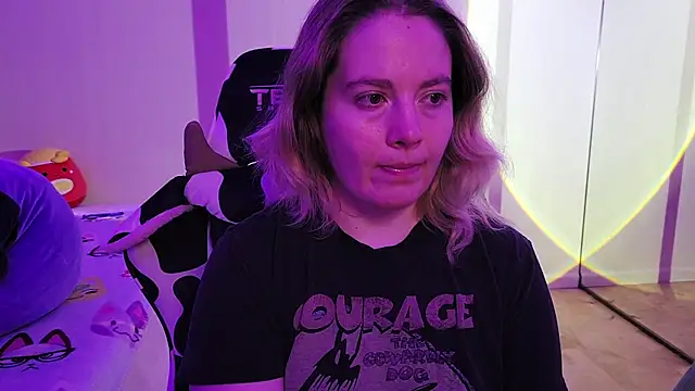 InternetFairy XO online show from October 2025 01:39:02 AM