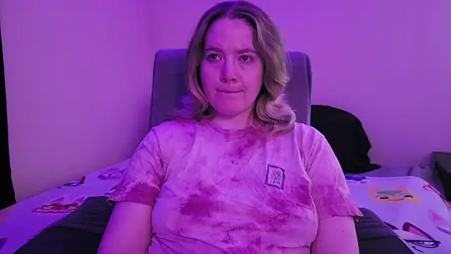 InternetFairy XO online show from October 2025 06:25:01 AM