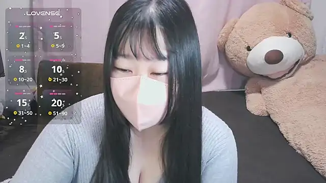 Snapshot of yuinyan3150 chatting on December 2025 10:40:02 PM yuinyan3150 online show from December 2025 10:40:02 PM