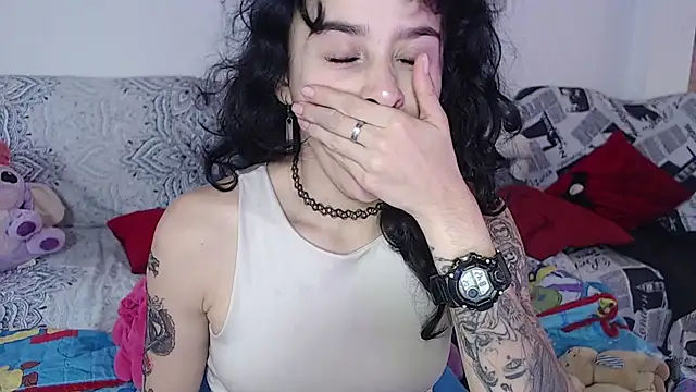 kitty22  online show from January 2025 01:41:02 PM