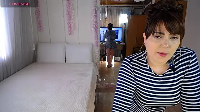 Sahory   online show from November 2025 07:35:02 PM