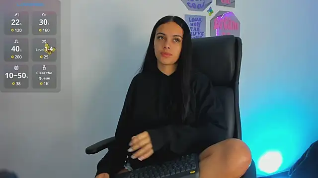 Snapshot of ChloeHarper_ chatting on December 2024 12:12:01 PM ChloeHarper online show from December 2024 12:12:01 PM