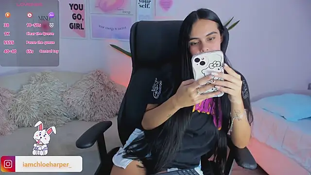 Snapshot of ChloeHarper_ chatting on January 2025 06:46:01 PM ChloeHarper online show from January 2025 06:46:01 PM