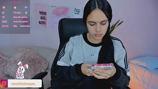 Snapshot of ChloeHarper_ chatting on January 2025 12:26:02 PM ChloeHarper online show from January 2025 12:26:02 PM