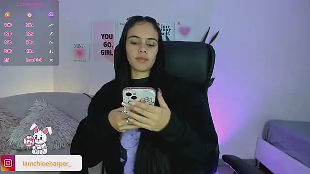 Snapshot of ChloeHarper_ chatting on February 2025 11:51:01 AM ChloeHarper online show from February 2025 11:51:01 AM