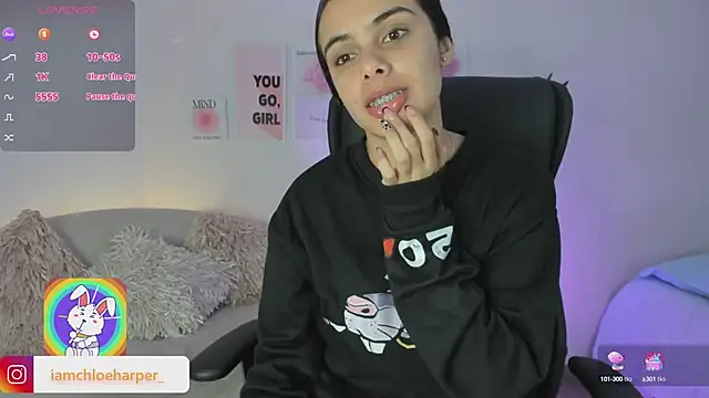Snapshot of ChloeHarper_ chatting on March 2025 02:21:02 PM ChloeHarper online show from March 2025 02:21:02 PM