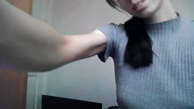 Snapshot of ElizaSwon chatting on September 2025 01:36:02 PM ElizaSwon online show from September 2025 01:36:02 PM