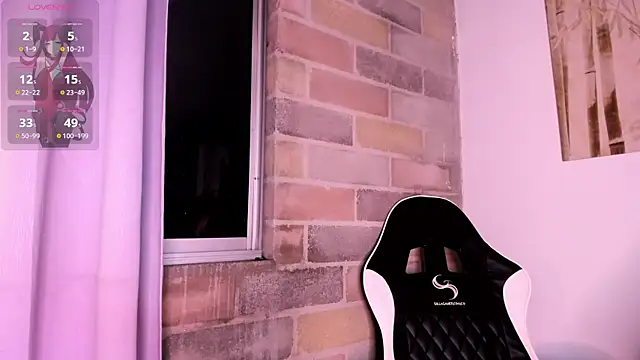 Snapshot of Im_Scarlet chatting on October 2025 11:04:02 PM Im Scarlet online show from October 2025 11:04:02 PM