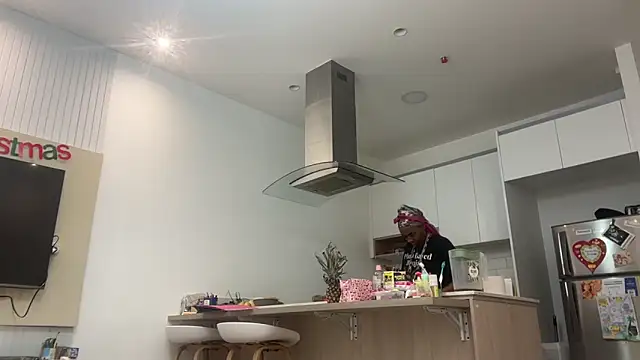 ChocolateCakeQueen online show from January 2025 11:18:02 AM