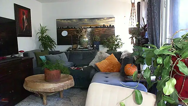 CeceilaMoon online show from November 2025 01:54:02 PM