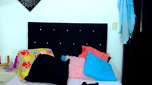 Snapshot of AngeDrty chatting on November 2025 11:16:01 PM AngeDrty online show from November 2025 11:16:01 PM