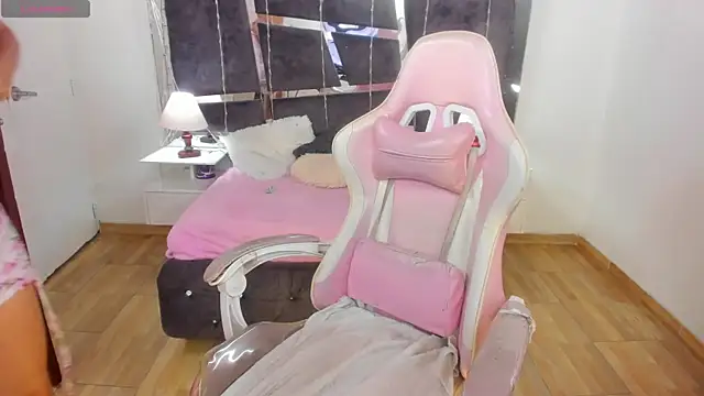 Snapshot of iam_sofiia chatting on January 2025 09:20:01 PM iam sofiia online show from January 2025 09:20:01 PM