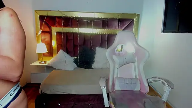 Snapshot of iam_sofiia chatting on February 2025 08:36:01 PM iam sofiia online show from February 2025 08:36:01 PM