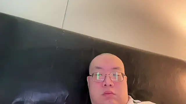 Snapshot of slaveasianboy chatting on December 2024 04:01:02 PM slaveasianboy online show from December 2024 04:01:02 PM