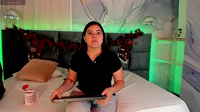 EVELIN MASON online show from December 2024 08:10:02 PM