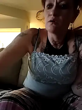 Snapshot of renegade_vyxxen chatting on November 2025 02:21:01 AM renegade vyxxen online show from November 2025 02:21:01 AM