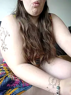 FrancaiseLynne online show from February 2025 03:39:02 PM