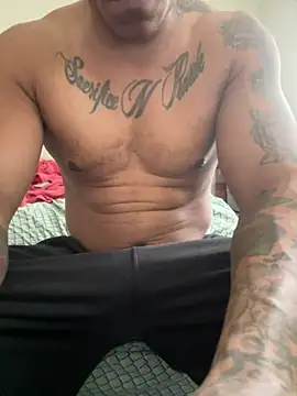 Snapshot of MidnightFlexxx chatting on January 2025 06:17:01 PM MidnightFlexxx online show from January 2025 06:17:01 PM