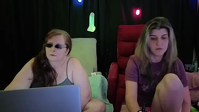 Sexy Mama-69 online show from October 2025 04:27:02 PM