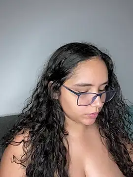 Snapshot of CurlyGirl_1 chatting on January 2025 05:42:02 PM CurlyGirl 1 online show from January 2025 05:42:02 PM