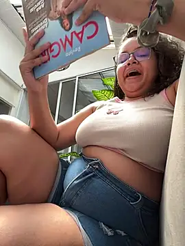 Snapshot of CurlyGirl_1 chatting on February 2025 05:31:01 PM CurlyGirl 1 online show from February 2025 05:31:01 PM