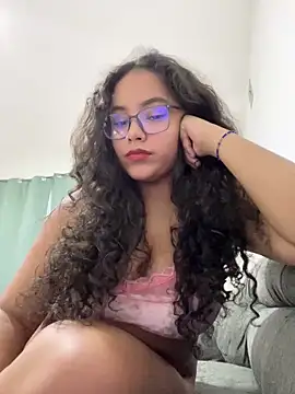 Snapshot of CurlyGirl_1 chatting on February 2025 10:48:01 PM CurlyGirl 1 online show from February 2025 10:48:01 PM