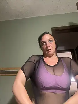 Snapshot of Everlyrose27 chatting on October 2025 05:21:02 PM Everlyrose27 online show from October 2025 05:21:02 PM