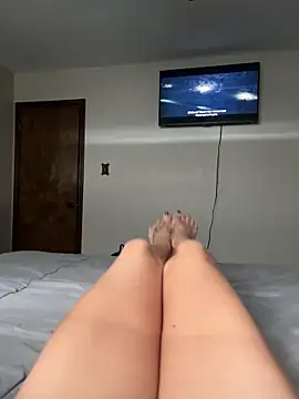 Snapshot of Everlyrose27 chatting on October 2025 02:16:02 PM Everlyrose27 online show from October 2025 02:16:02 PM