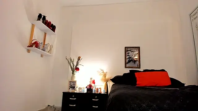 leslie k online show from March 2025 11:19:01 AM