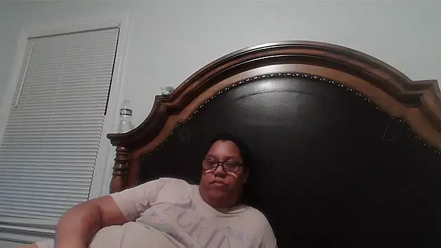 ebonyred online show from February 2025 03:08:02 AM