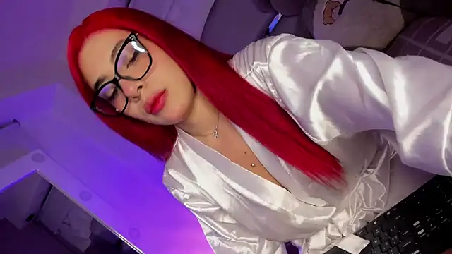 Dalila Thoms online show from December 2024 10:26:02 AM