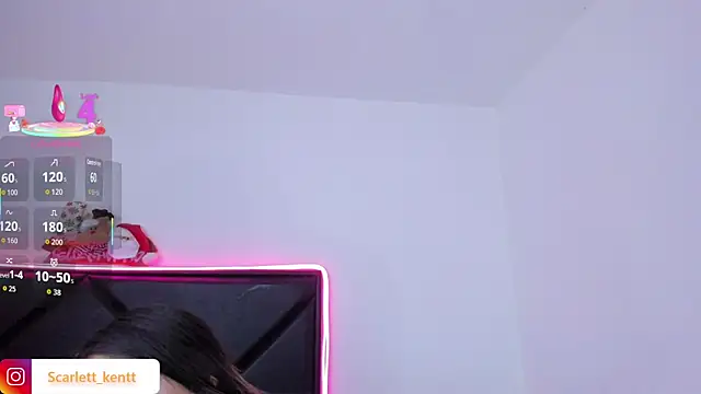 Snapshot of ScarlettAndClark chatting on December 2025 12:14:01 PM ScarlettAndClark online show from December 2025 12:14:01 PM