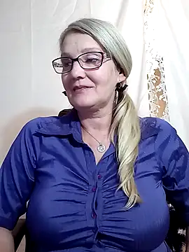 irinamaux online show from January 2025 07:49:01 PM
