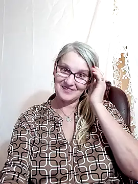 irinamaux online show from January 2025 05:42:01 PM