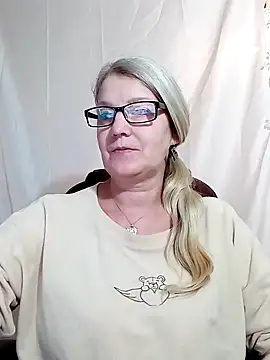 irinamaux online show from January 2025 01:31:01 AM