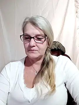 irinamaux online show from January 2025 04:43:02 PM