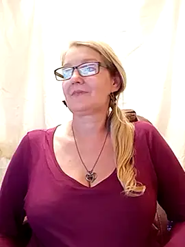 irinamaux online show from January 2025 05:10:02 PM
