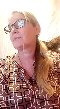 irinamaux online show from February 2025 02:53:02 PM