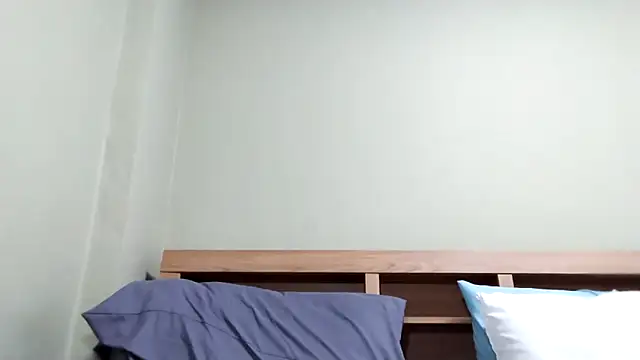 BIGUNCUTHARDCOCK online show from November 2025 01:44:01 PM