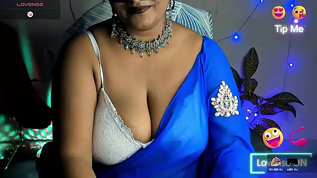 Snapshot of Love_Winss chatting on September 2025 05:18:02 PM Love Winss online show from September 2025 05:18:02 PM