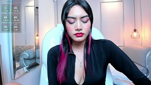 Snapshot of AzuraKindong chatting on February 2025 09:25:02 PM AzuraKindong online show from February 2025 09:25:02 PM