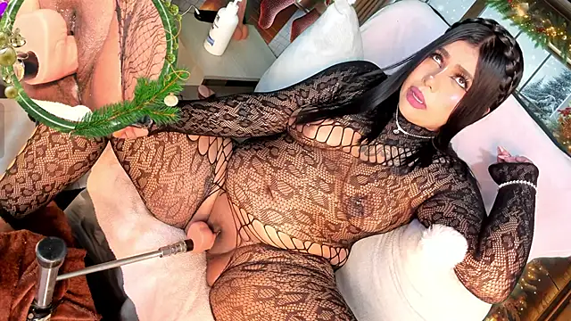 shayna manson  online show from December 2024 02:37:01 PM