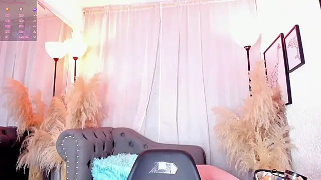 scarlett johs online show from September 2025 12:19:01 PM