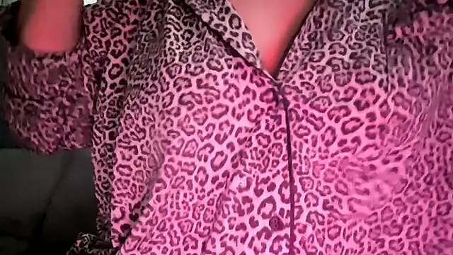 Snapshot of SEXY-ZENA chatting on November 2025 10:36:02 PM SEXY-ZENA online show from November 2025 10:36:02 PM