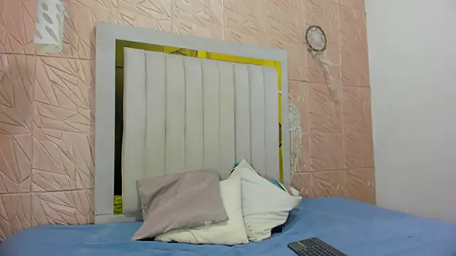 Snapshot of Ammy_Connor1 chatting on November 2025 08:31:01 PM Ammy Connor1 online show from November 2025 08:31:01 PM