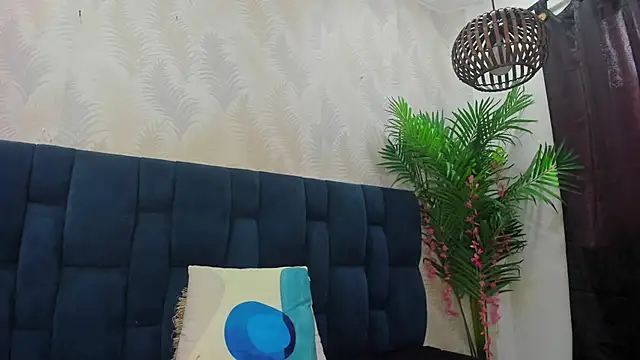 Snapshot of Ammy_Connor1 chatting on December 2025 09:09:01 PM Ammy Connor1 online show from December 2025 09:09:01 PM