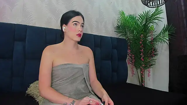 Snapshot of Ammy_Connor1 chatting on December 2025 08:35:01 PM Ammy Connor1 online show from December 2025 08:35:01 PM