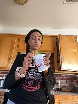 starrynikki online show from December 2024 09:50:02 PM